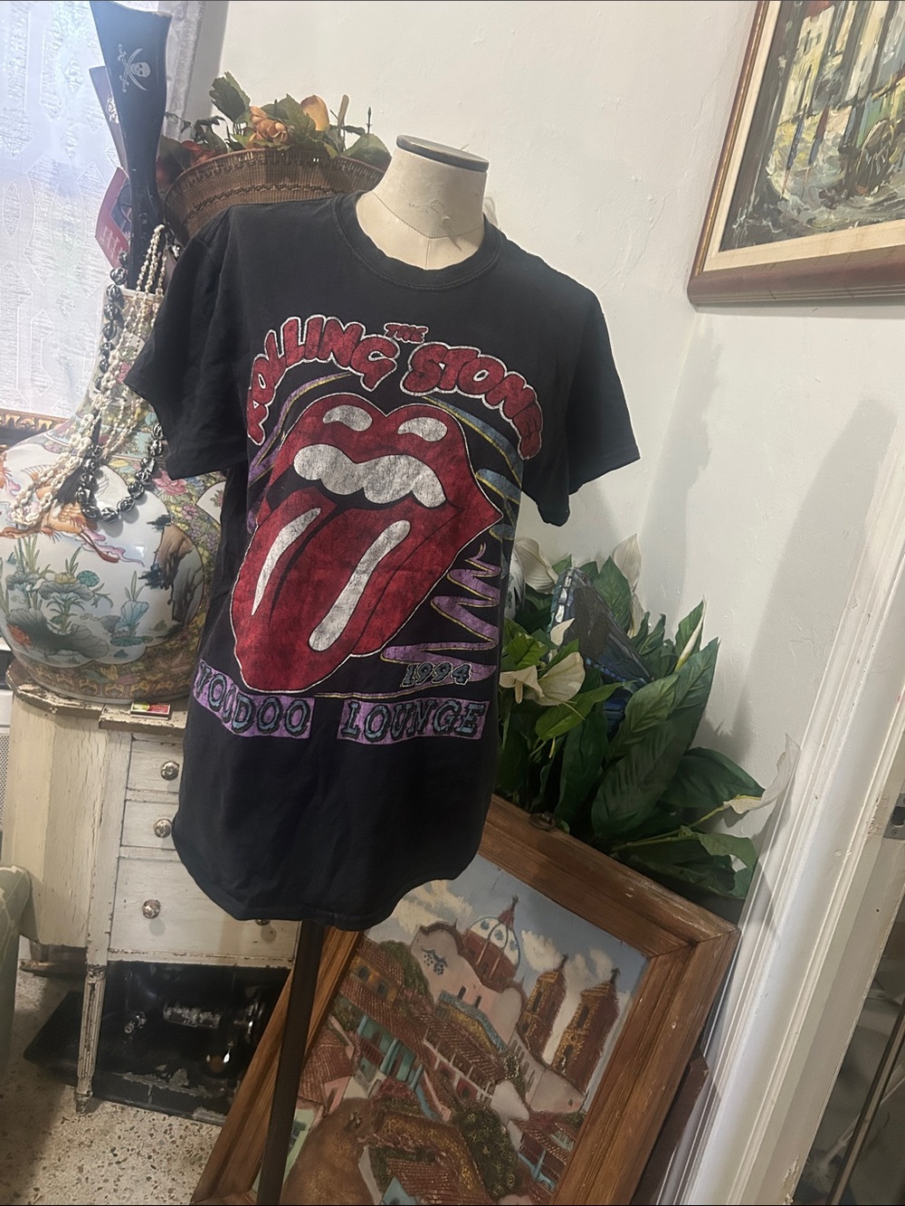 the Rolling Stones  vintage Black Voodoo Lounge Tongue Graphic Tee